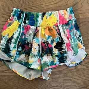 Lululemon Athletica Multicolor Women's Athletic Shorts 2.5 inch